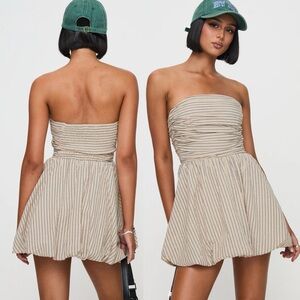 Princess Polly Quinette Strapless Bubble Dress Sz 2 or 34 EU, new